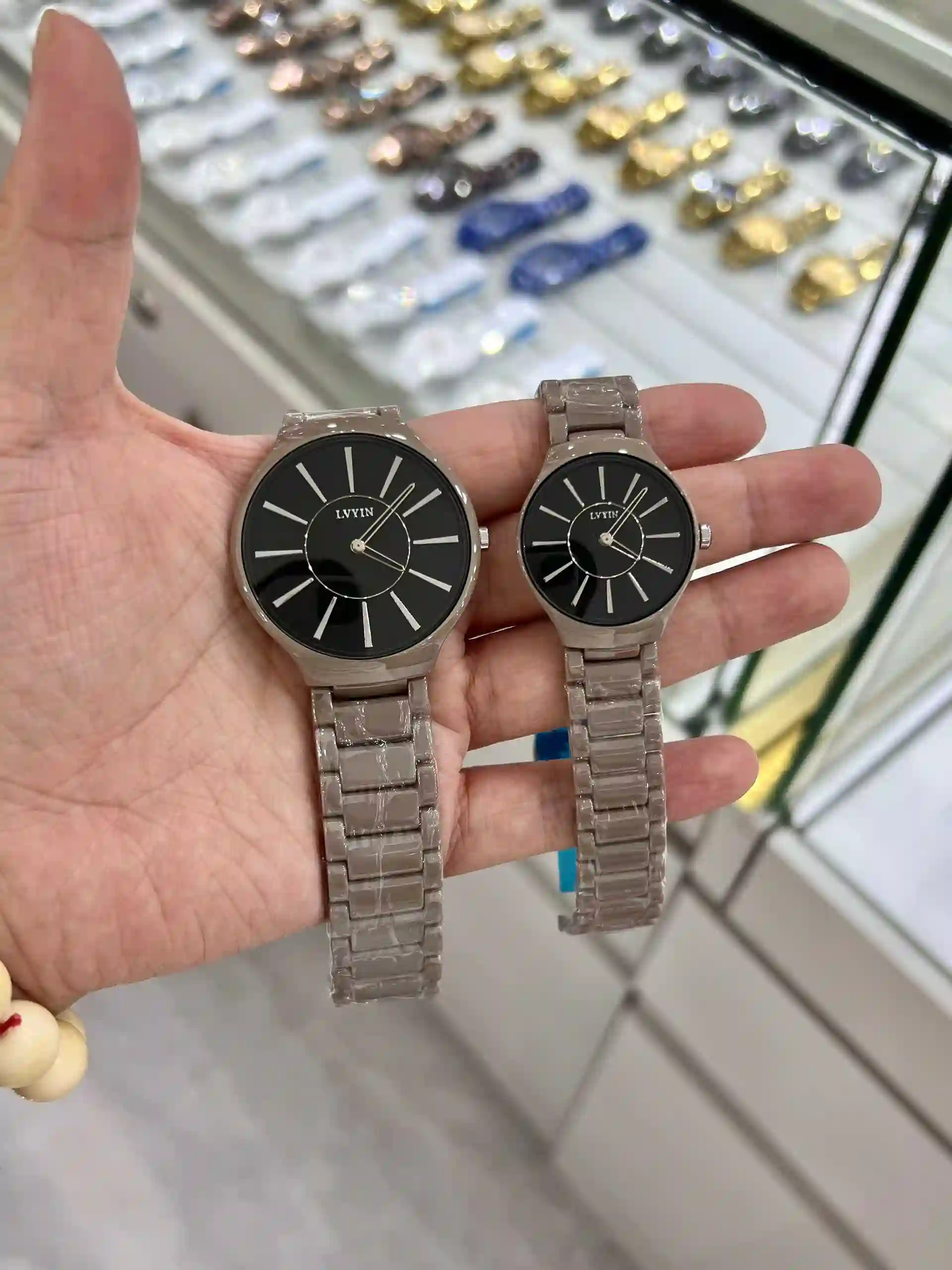 Men's ceramic quartz watches available for wholesale model 1