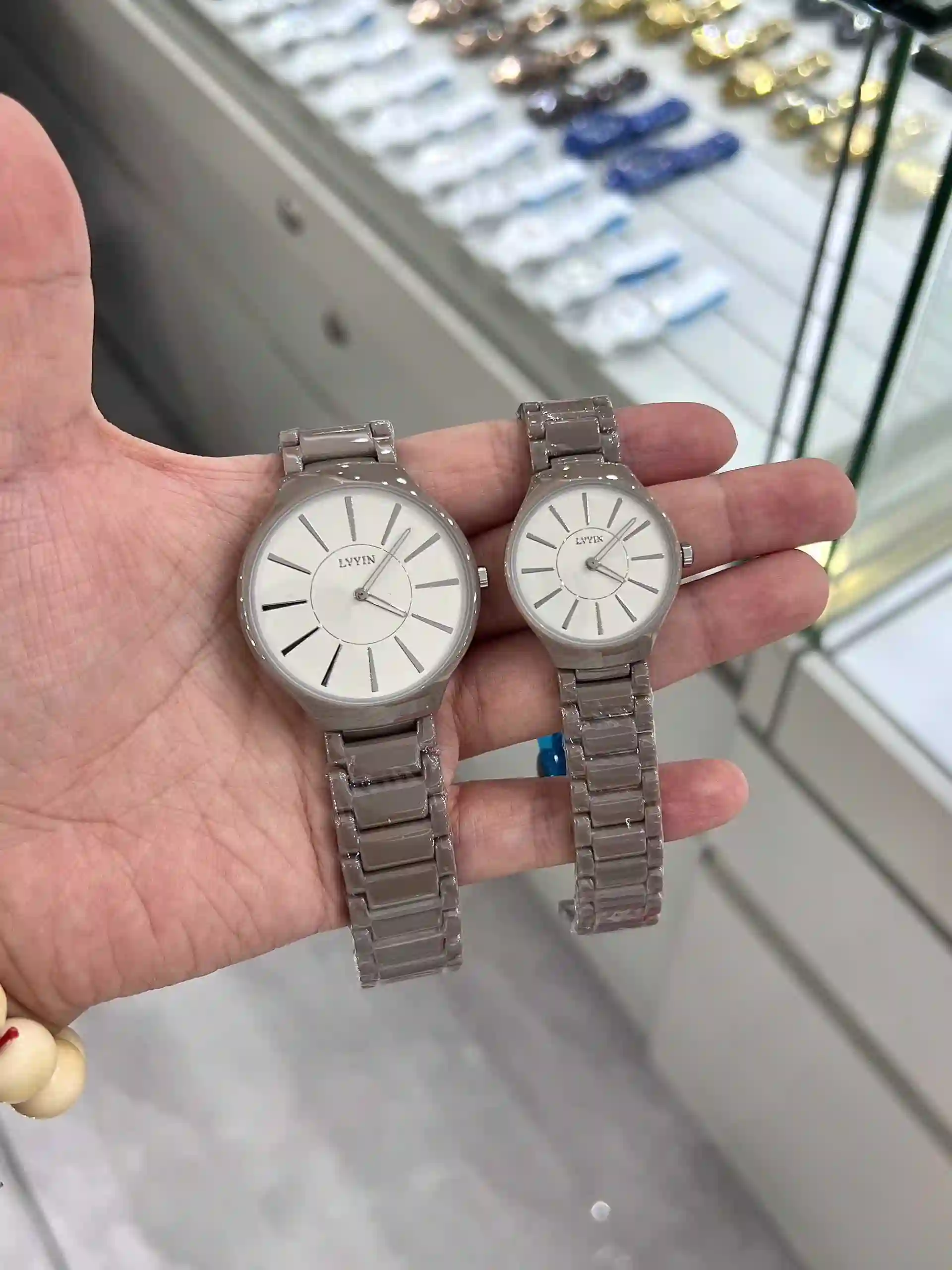 Men's ceramic quartz watches available for wholesale model 1