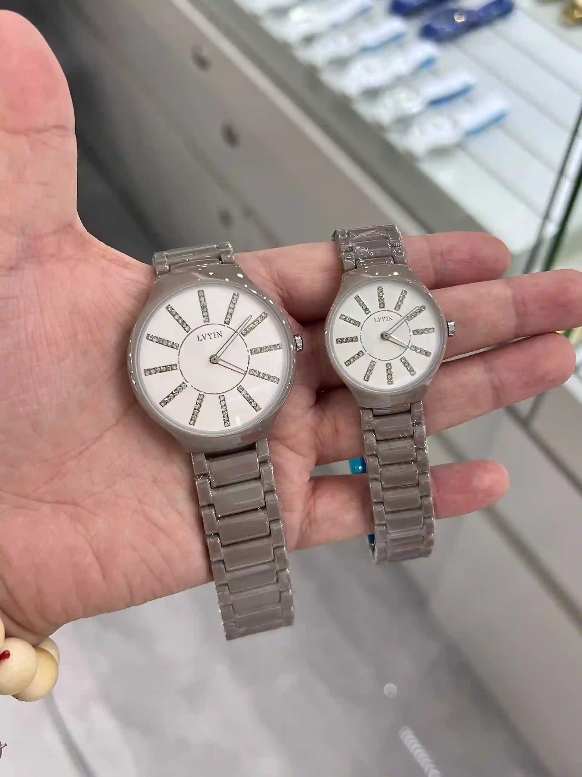Men's ceramic quartz watches available for wholesale model 1